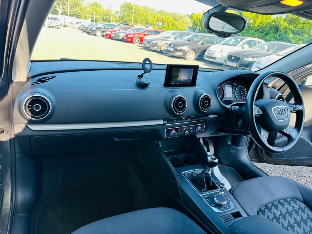 Audi A3 Hatchback 1.4 Black #23