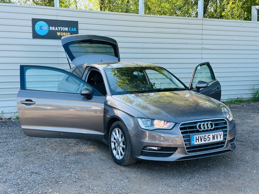 Audi A3 Hatchback 1.4 Black #10