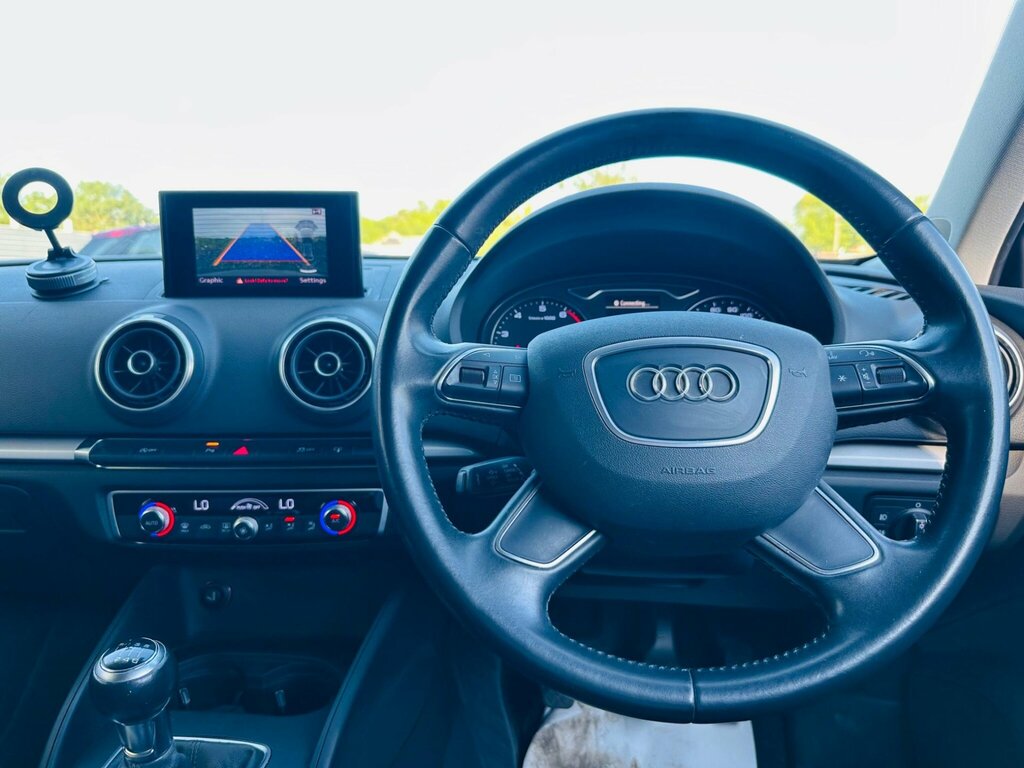 Audi A3 Hatchback 1.4 Black #30