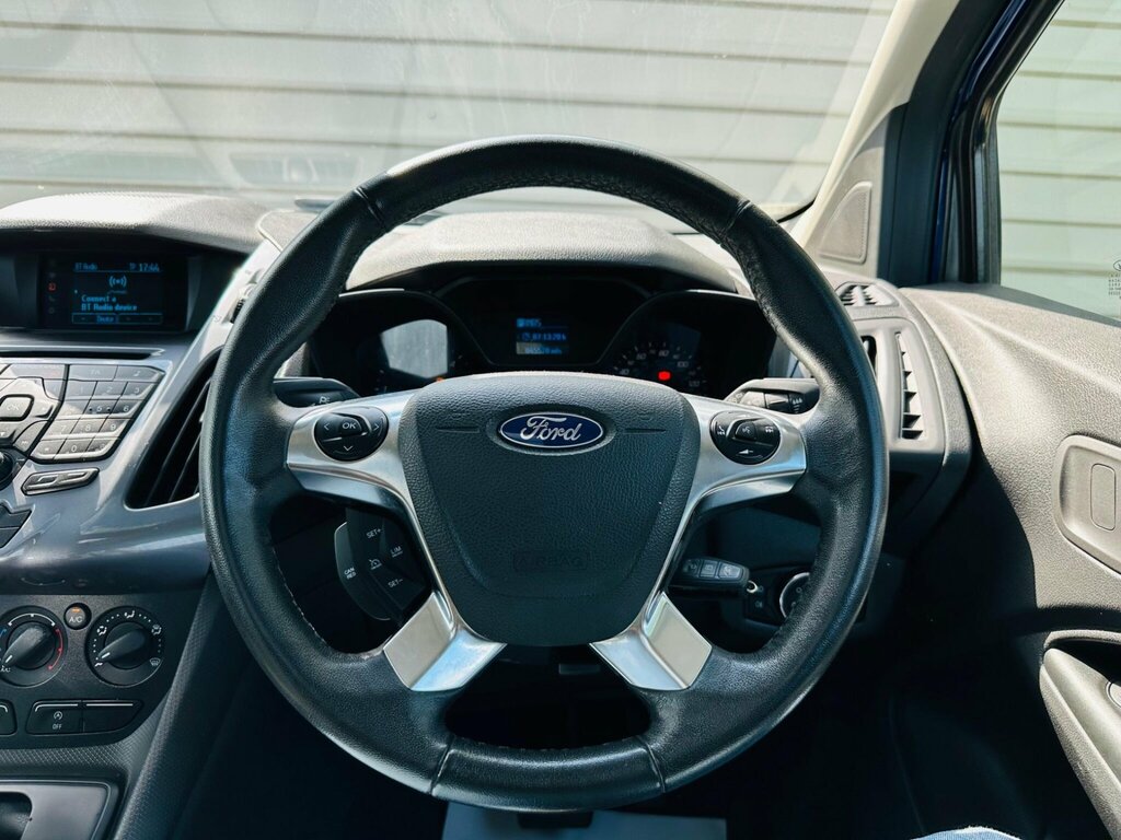 Ford Grand Tourneo Connect Blue #45