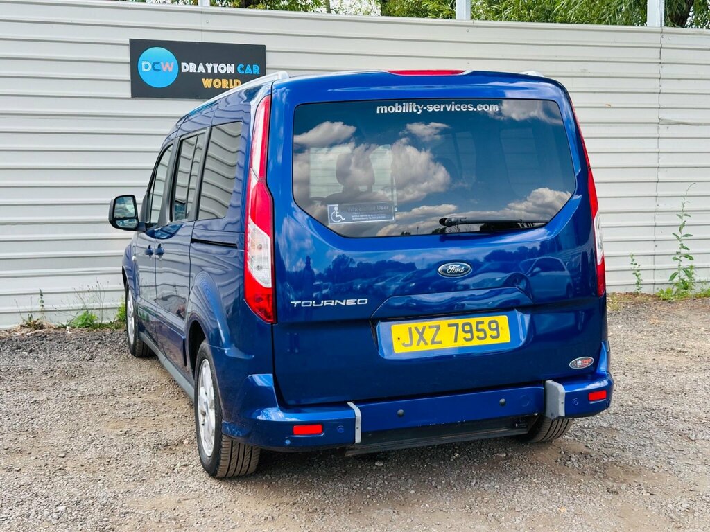 Ford Grand Tourneo Connect Blue #9