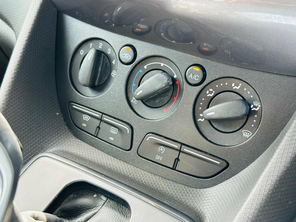 Ford Grand Tourneo Connect Blue #58
