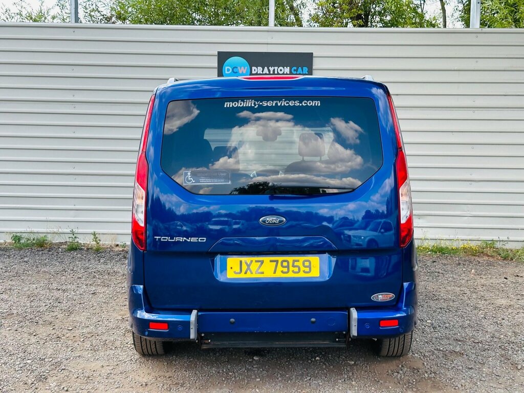 Ford Grand Tourneo Connect Blue #8