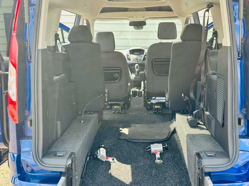 Ford Grand Tourneo Connect Blue #27