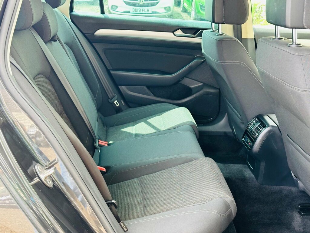 Volkswagen Passat Gt Black #34
