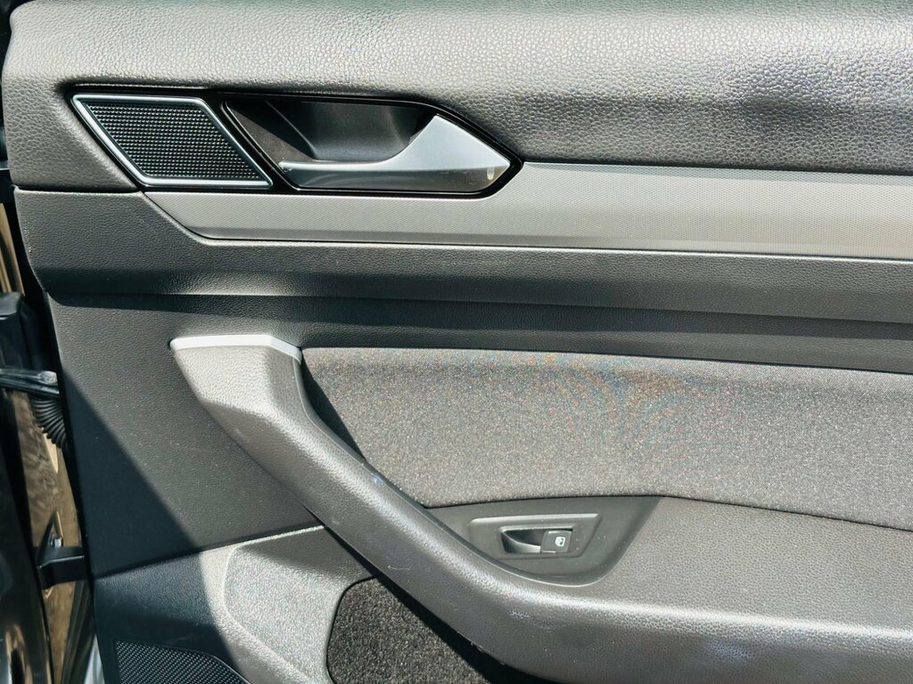 Volkswagen Passat Gt Black #35
