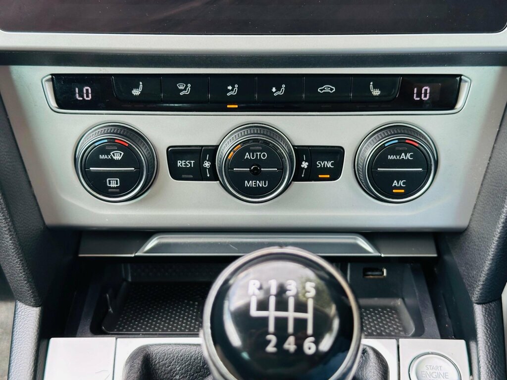 Volkswagen Passat Gt Black #56
