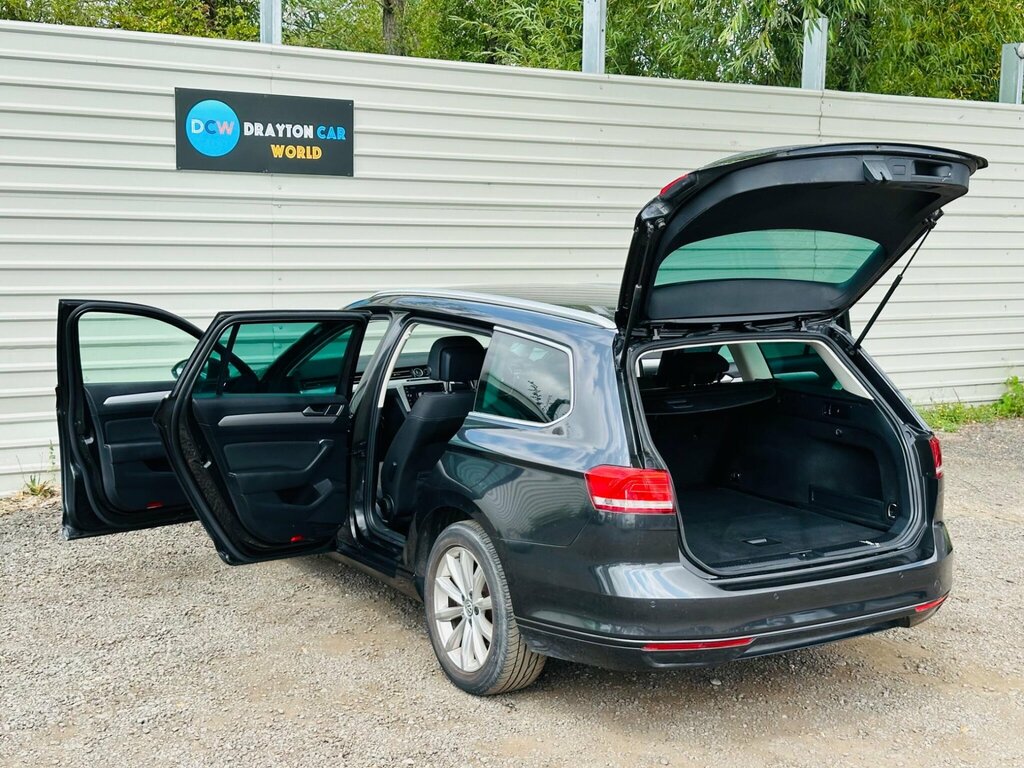 Volkswagen Passat Gt Black #25