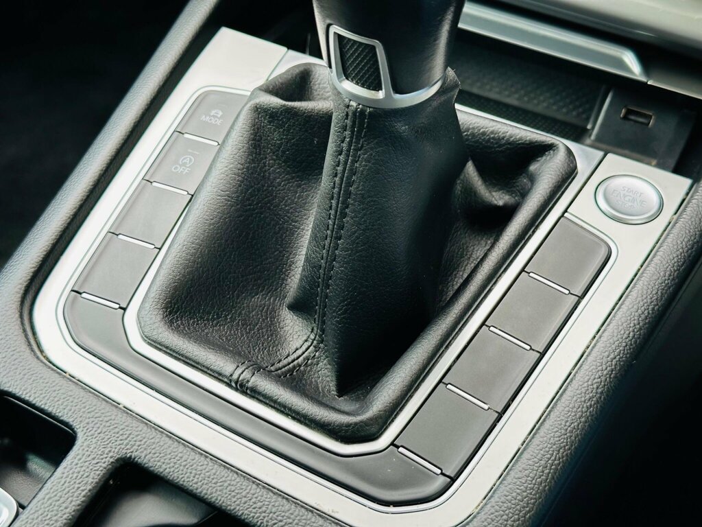 Volkswagen Passat Gt Black #57