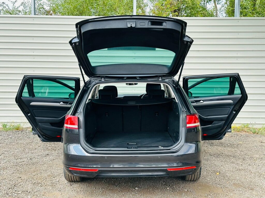 Volkswagen Passat Gt Black #23