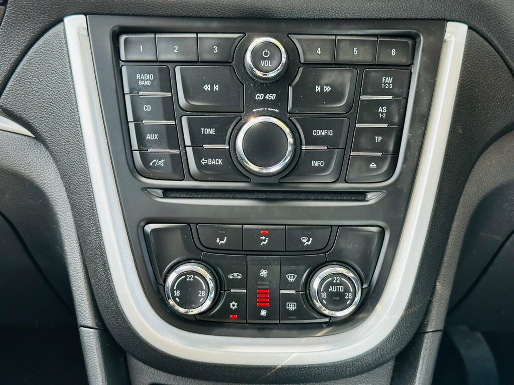 Vauxhall Mokka Suv White #51