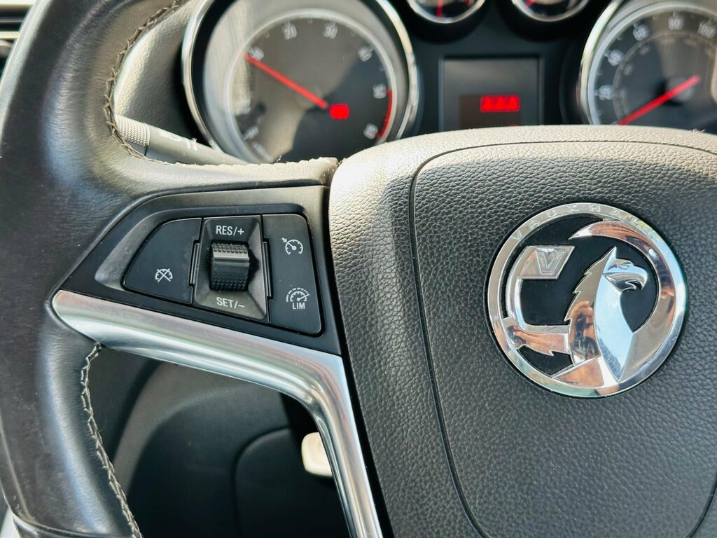 Vauxhall Mokka Suv White #47