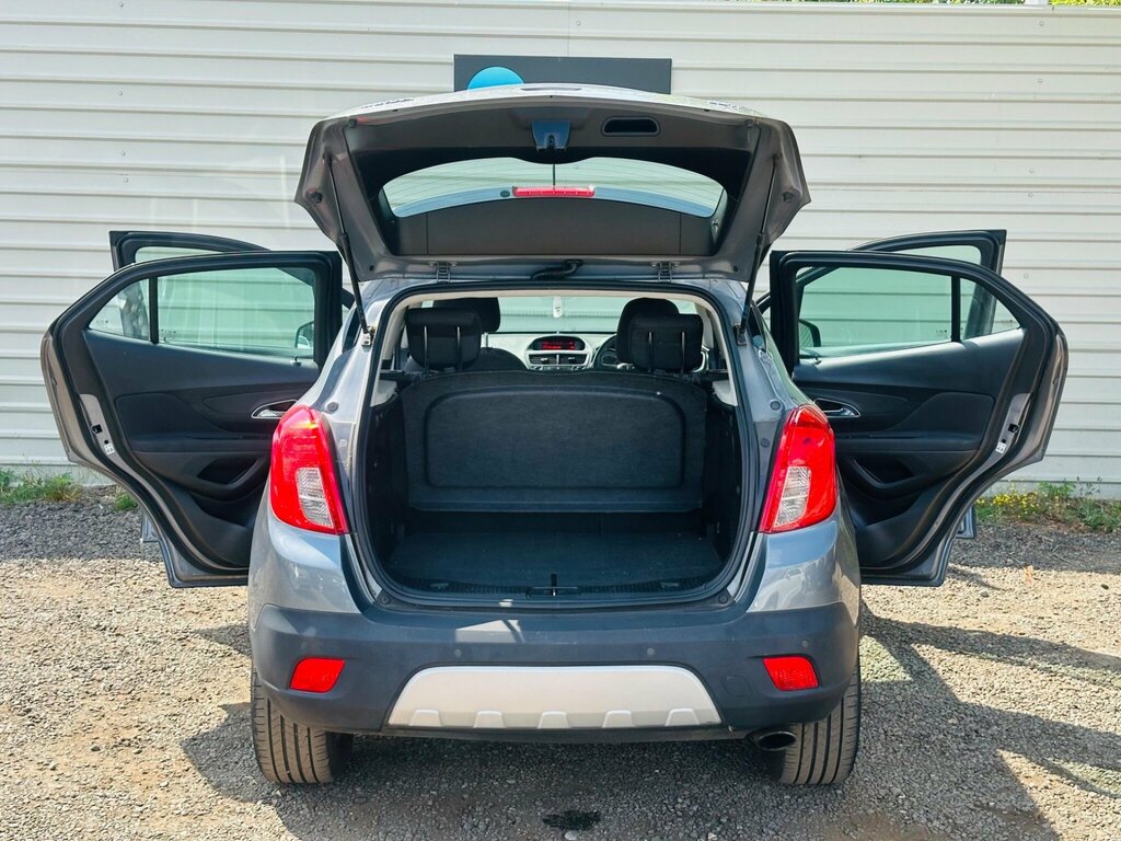 Vauxhall Mokka Suv White #26