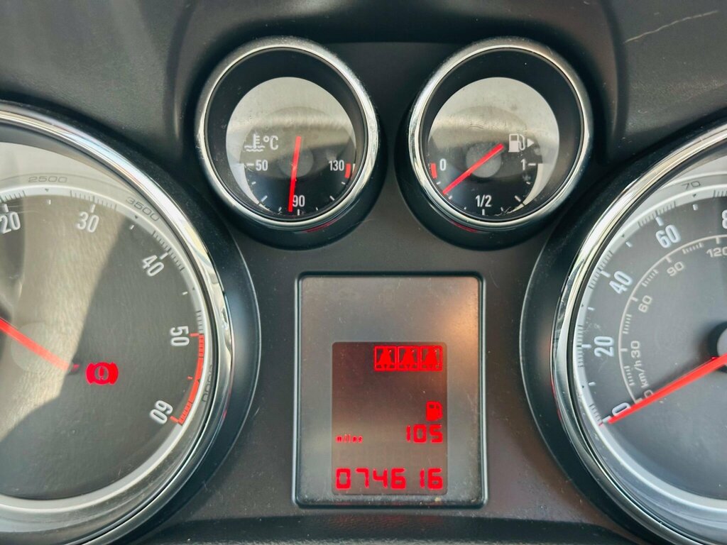 Vauxhall Mokka Suv White #49