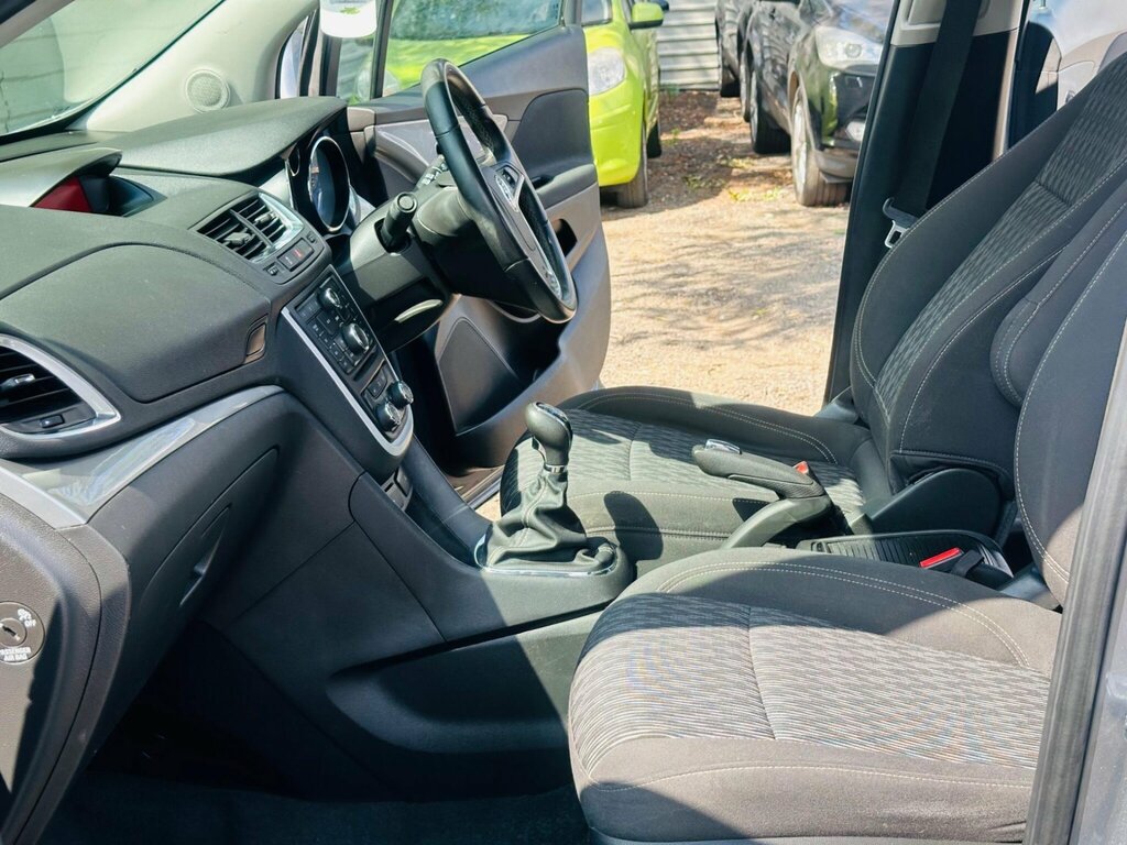 Vauxhall Mokka Suv White #37