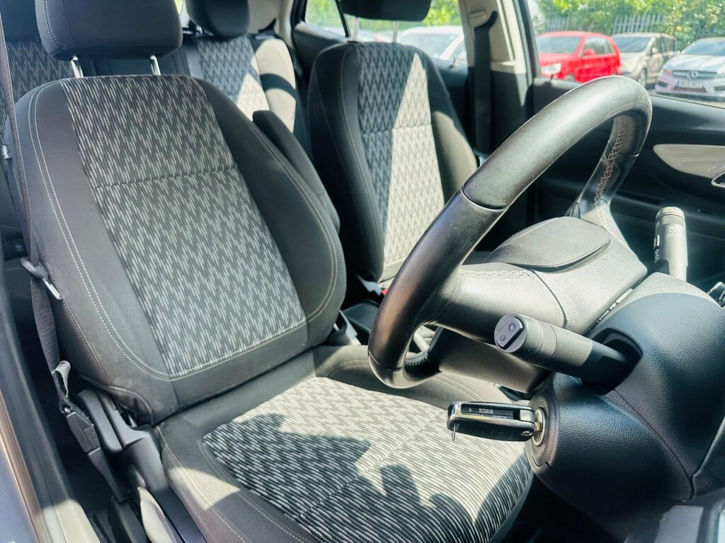 Vauxhall Mokka Suv White #32