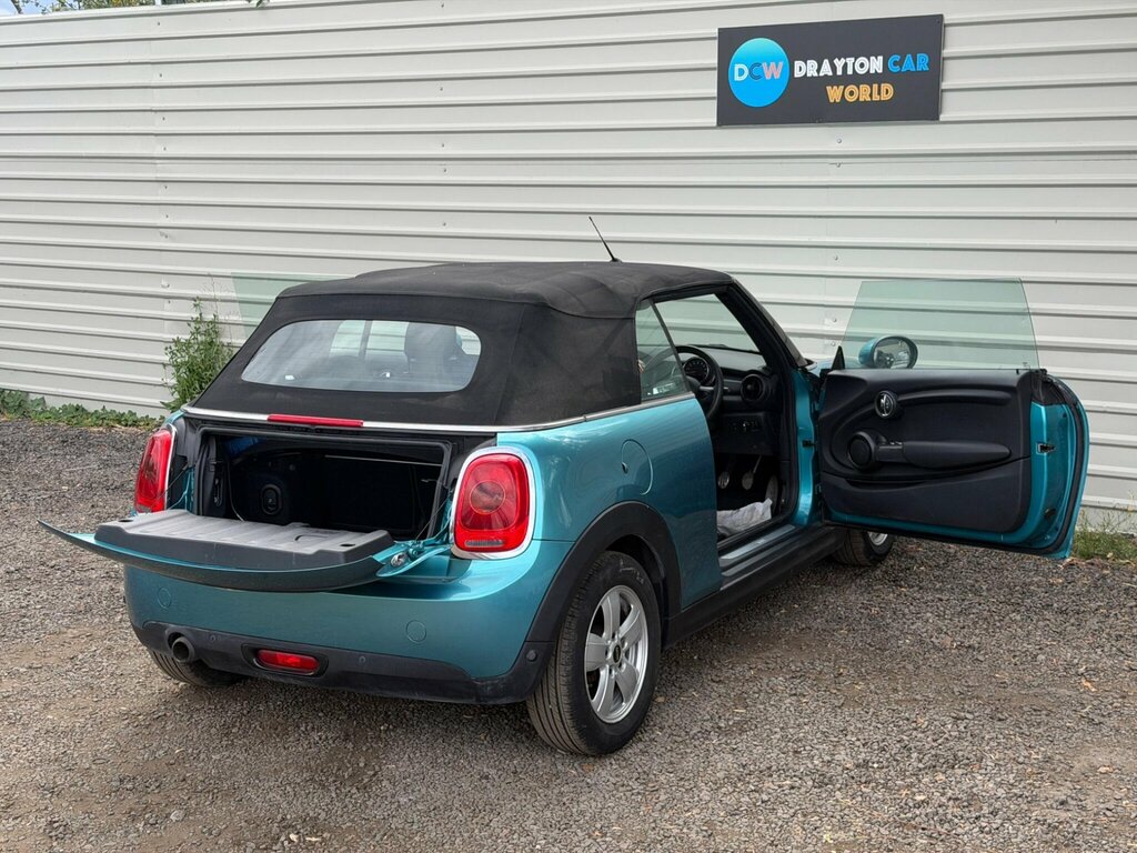 Mini Convertible 1.5 Cooper Convertible Steptronic Euro Blue #31