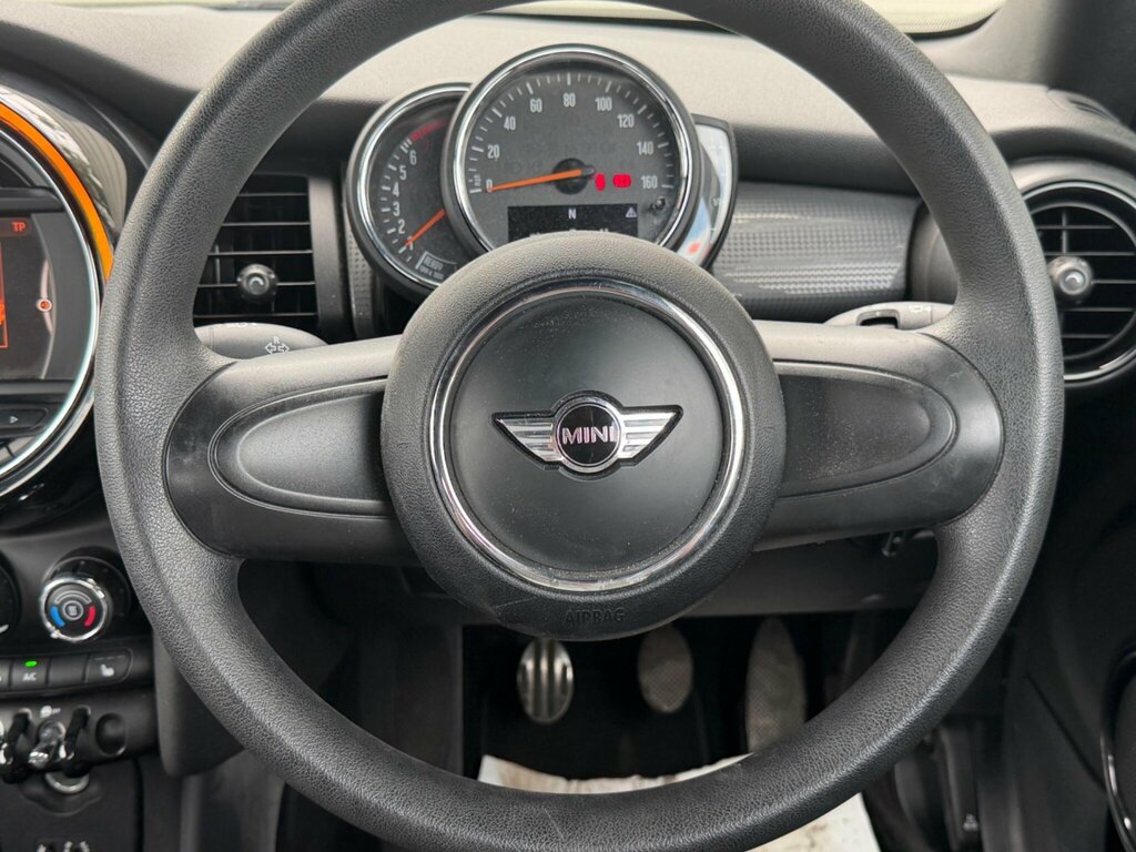 Mini Convertible 1.5 Cooper Convertible Steptronic Euro Blue #44