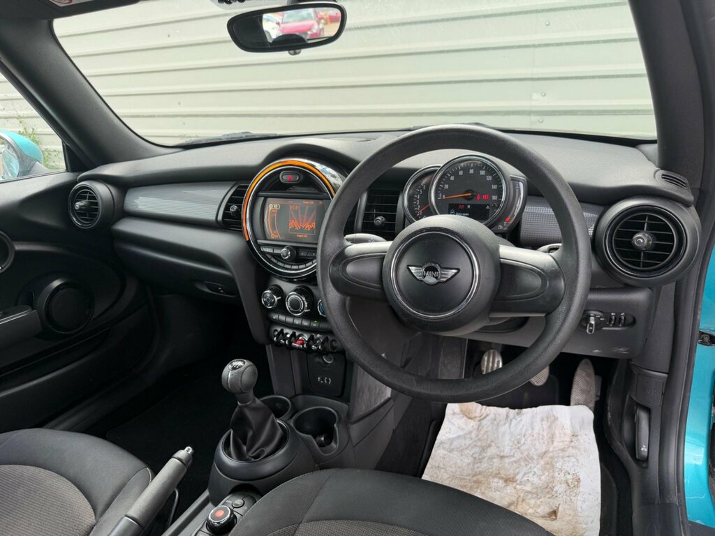 Mini Convertible 1.5 Cooper Convertible Steptronic Euro Blue #36