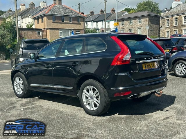 Volvo XC60 2.4 D5 Se Lux Nav Suv Geartronic Awd Eu Black #4