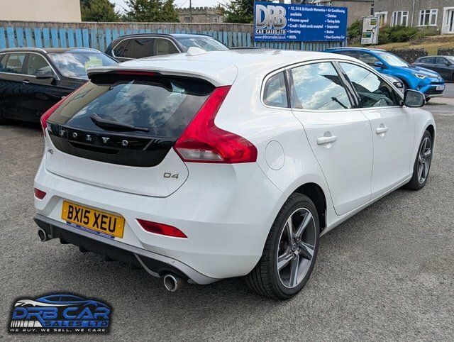 Volvo V40 2.0 D4 R-design Hatchback Euro 6 White #6