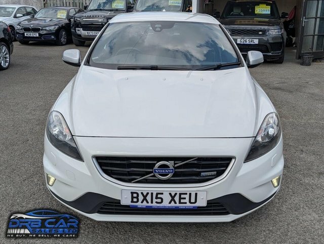 Volvo V40 2.0 D4 R-design Hatchback Euro 6 White #2