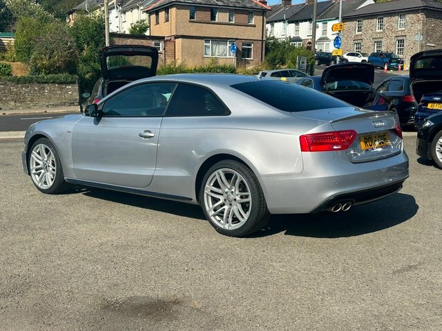 Audi A5 2.0 Tdi Black Edition Plus Coupe Multit Black #4