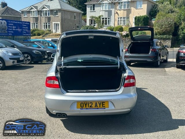 Skoda Superb 2.0 Tdi Silver #9
