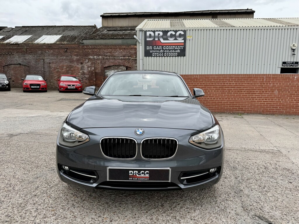 BMW 1 Series Hatchback 1.6 116I Sport 5-Door 2014 Grey #2