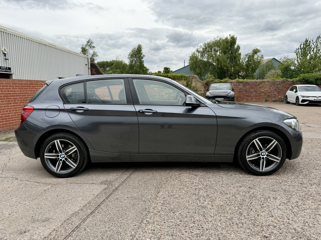 BMW 1 Series Hatchback 1.6 116I Sport 5-Door 2014 Grey #5