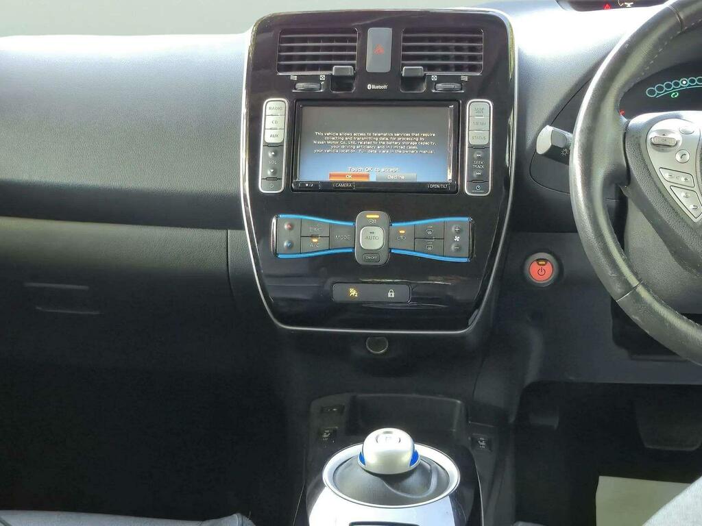 Nissan Leaf 30Kwh Tekna KU17UPW Grey #4