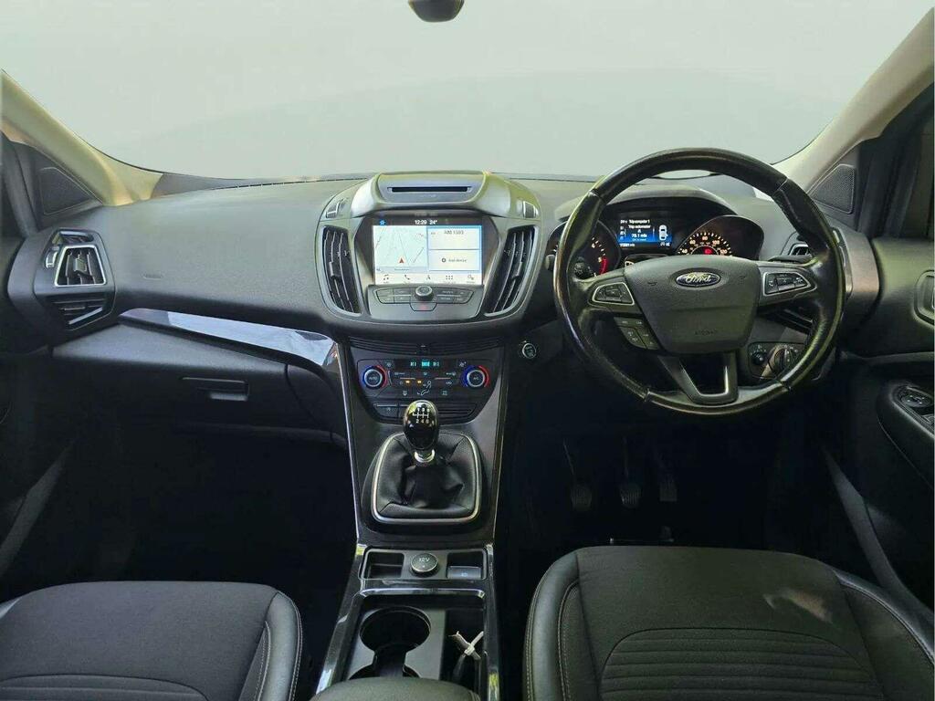 Ford Kuga 1.5 Tdci Titanium Euro 6 Ss DV67XHN Green #3