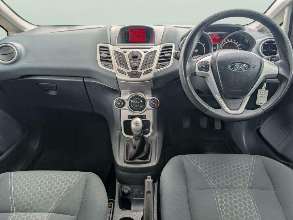 Ford Fiesta 1.4 Zetec EY60NVV White #3