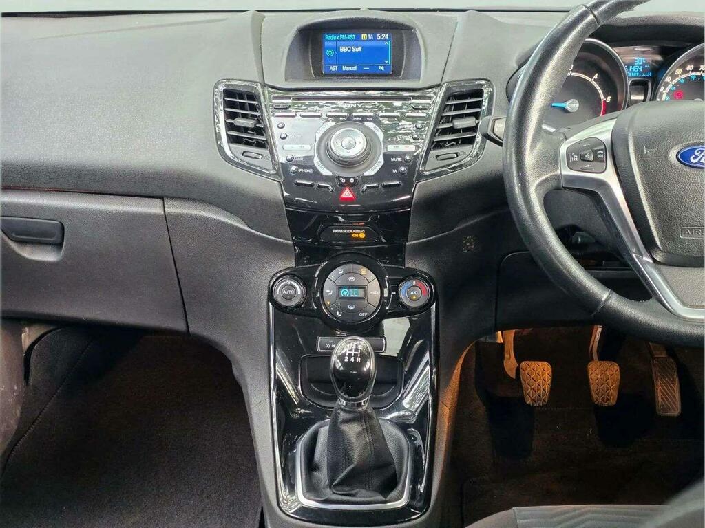 Ford Fiesta 1.6 Tdci Econetic Titanium Euro 5 Ss Brown #4
