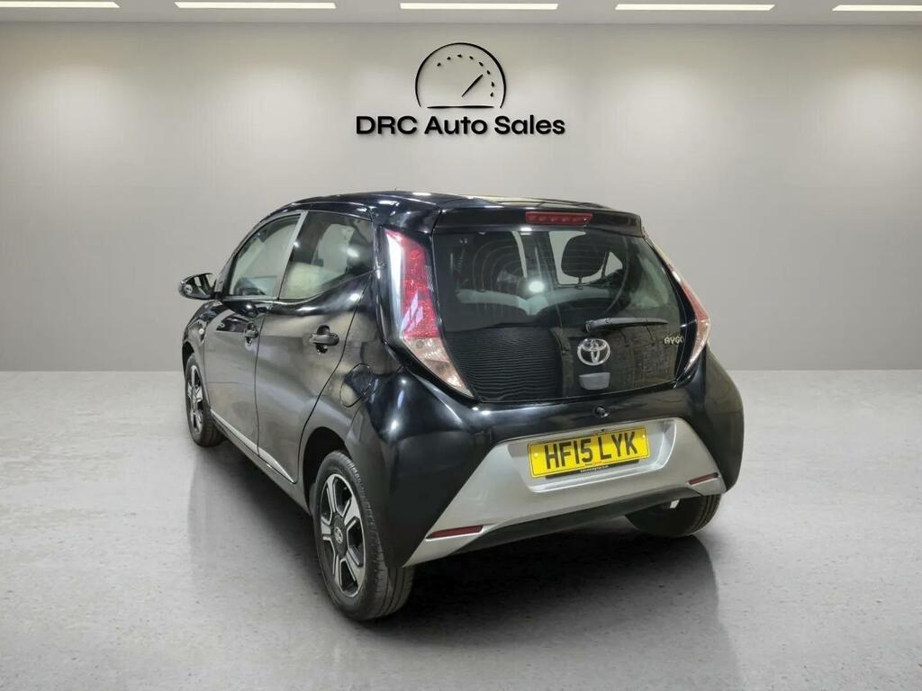 Toyota Aygo 1.0 Vvt-i X-clusiv Euro 5 Euro 5 HF15LYK Black #2