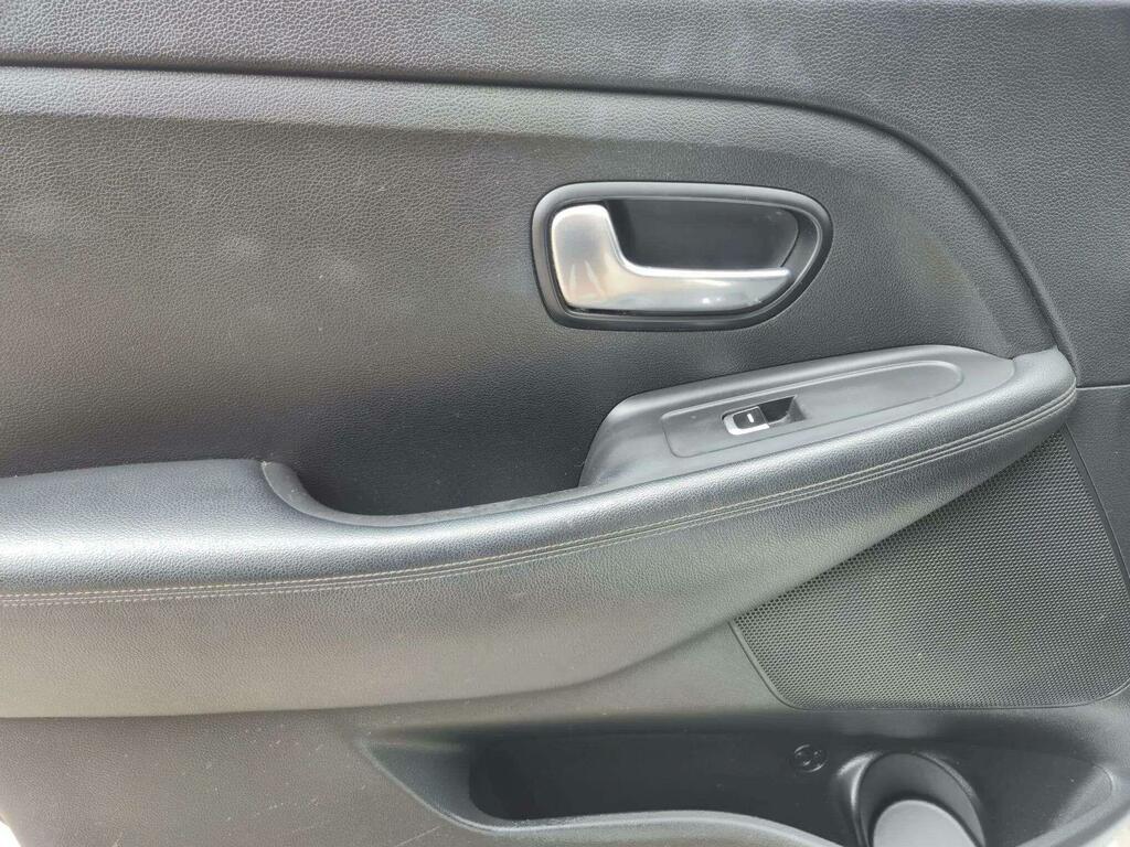 Kia Carens Crdi 3 Silver #28