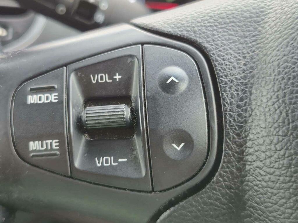 Kia Carens Crdi 3 Silver #34