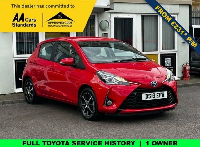 Toyota Yaris 1.5 Vvt-h Icon Tech Hatchback Hybrid E- Red