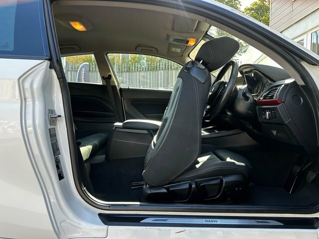 BMW 1 Series 3.0 M135i Euro 6 Ss White #12