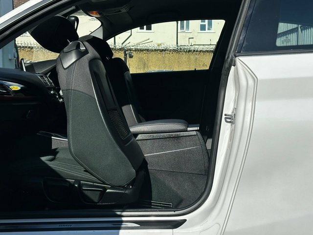 BMW 1 Series 3.0 M135i Euro 6 Ss White #16
