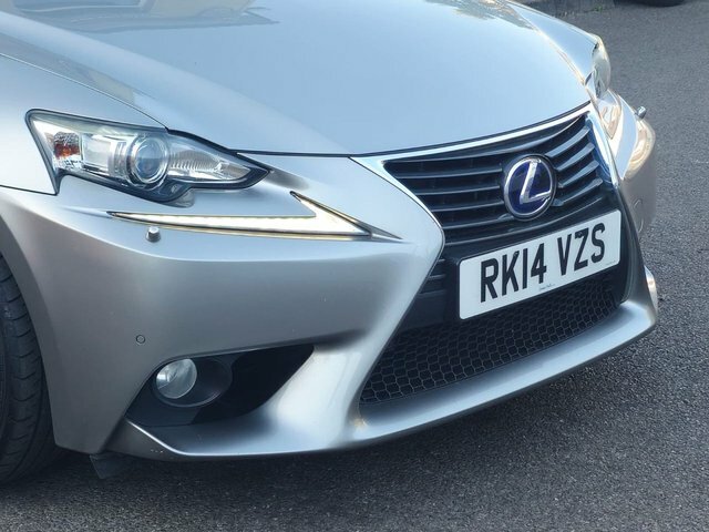 Lexus IS Saloon 2.5 300H F Sport E-cvt Euro 5 Ss 20 White #63