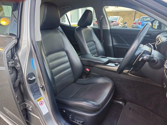 Lexus IS Saloon 2.5 300H F Sport E-cvt Euro 5 Ss 20 White #13