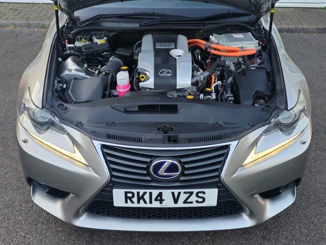 Lexus IS Saloon 2.5 300H F Sport E-cvt Euro 5 Ss 20 White #64