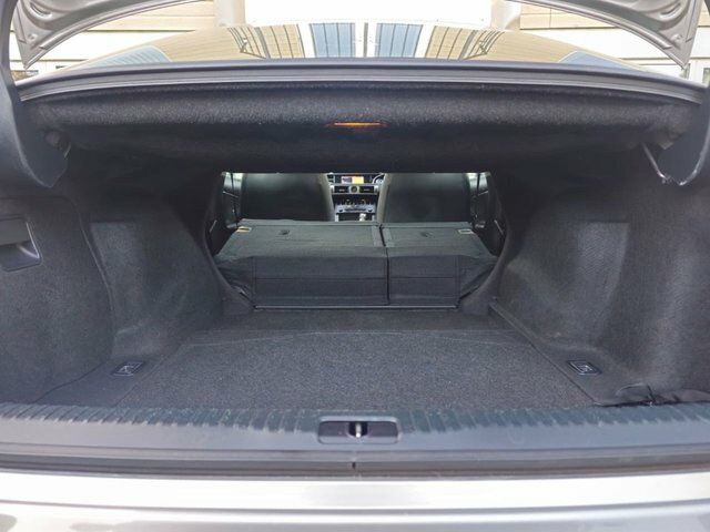 Lexus IS Saloon 2.5 300H F Sport E-cvt Euro 5 Ss 20 White #70
