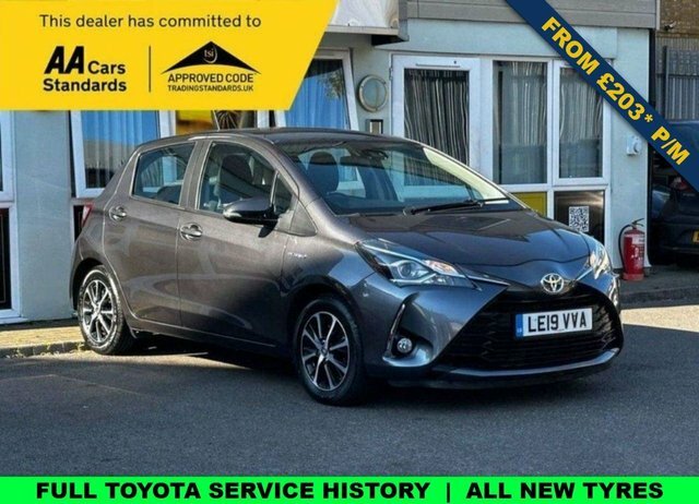 Toyota Yaris 1.5 Vvt-h Icon Tech Hatchback Hybrid E- Grey