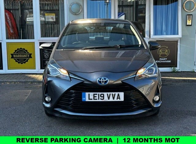 Toyota Yaris 1.5 Vvt-h Icon Tech Hatchback Hybrid E- Grey #2