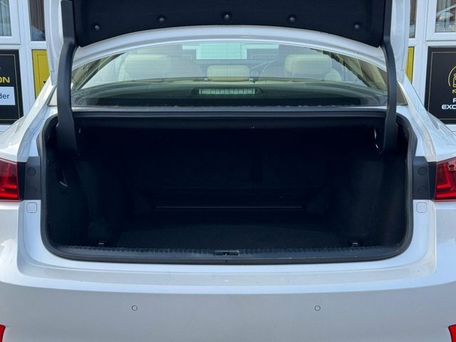 Lexus IS 2.5 300H F Sport Saloon Hybrid E-cvt Eu White #71