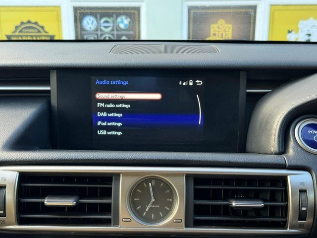 Lexus IS 2.5 300H F Sport Saloon Hybrid E-cvt Eu White #89