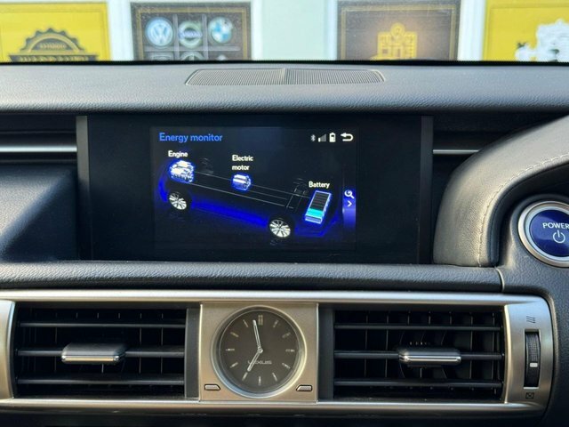 Lexus IS 2.5 300H F Sport Saloon Hybrid E-cvt Eu White #87
