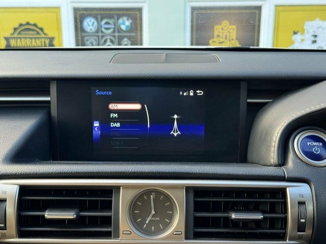 Lexus IS 2.5 300H F Sport Saloon Hybrid E-cvt Eu White #84